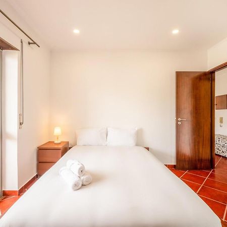 Guestready - Glowing Hideaway In Almada Rum bild
