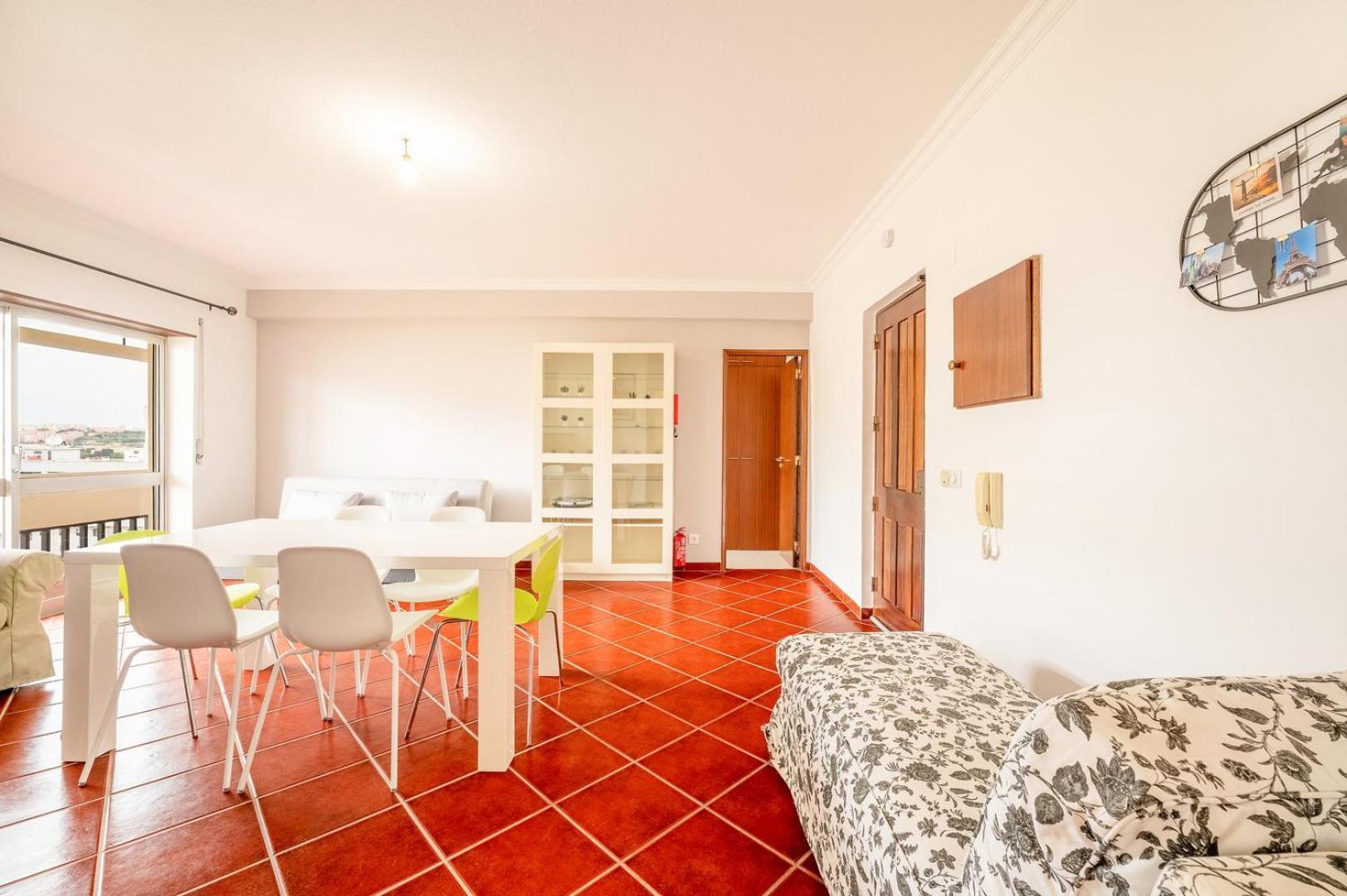 Guestready - Glowing Hideaway In Almada Rum bild