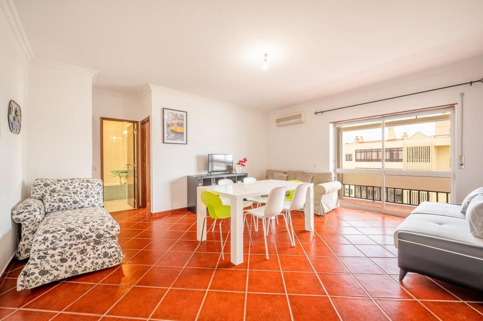 Guestready - Glowing Hideaway In Almada Rum bild